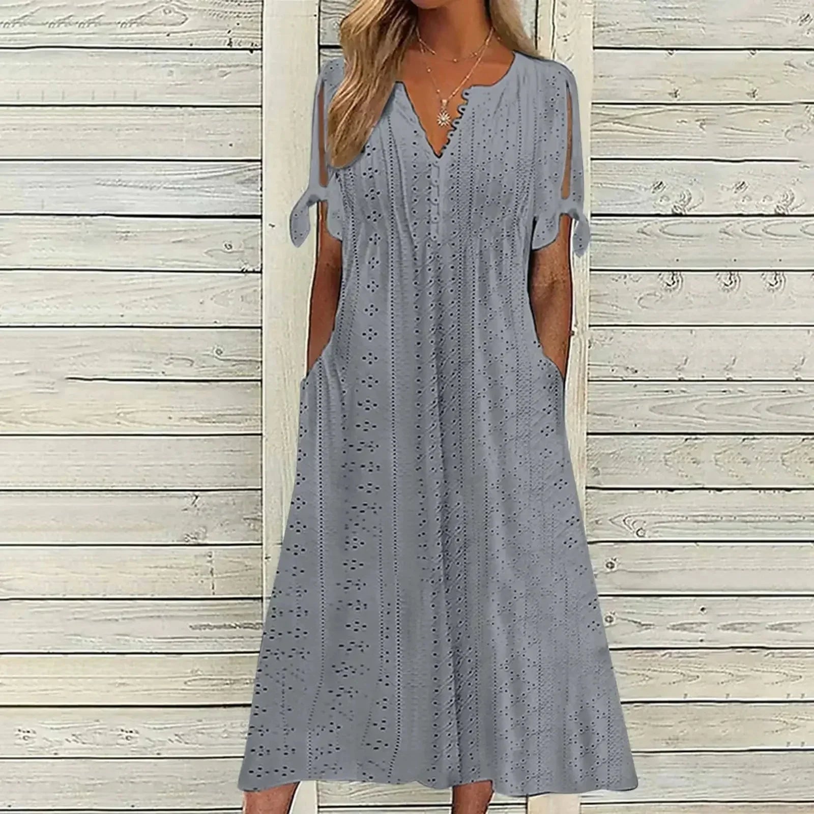 Vestido de Renda Jana - Gola em V de Manga Curta — Iris Bela