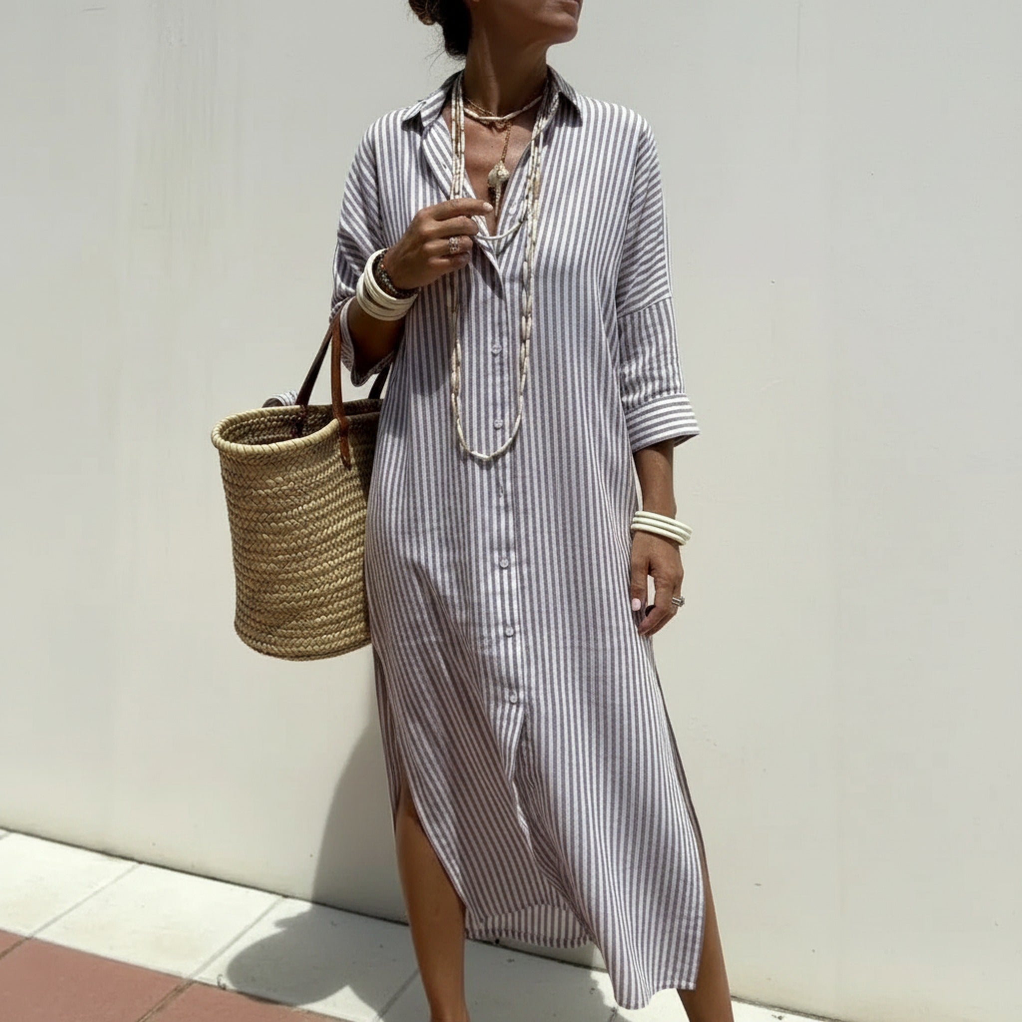 Vestido Bellavita Com Listras Verticais e Caimento Fluido